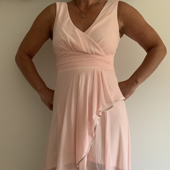 Le Chateau Pink Chiffon Dress - Picture 1 of 6